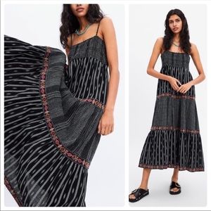 Never worn Zara embroidered dress XS